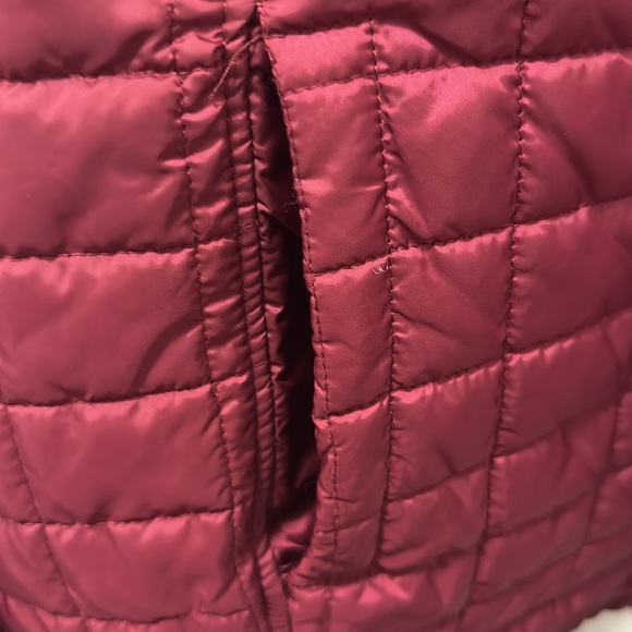 Reebok Fuchsia Pink Quilted Jacket in Large - Picture 4 of 8